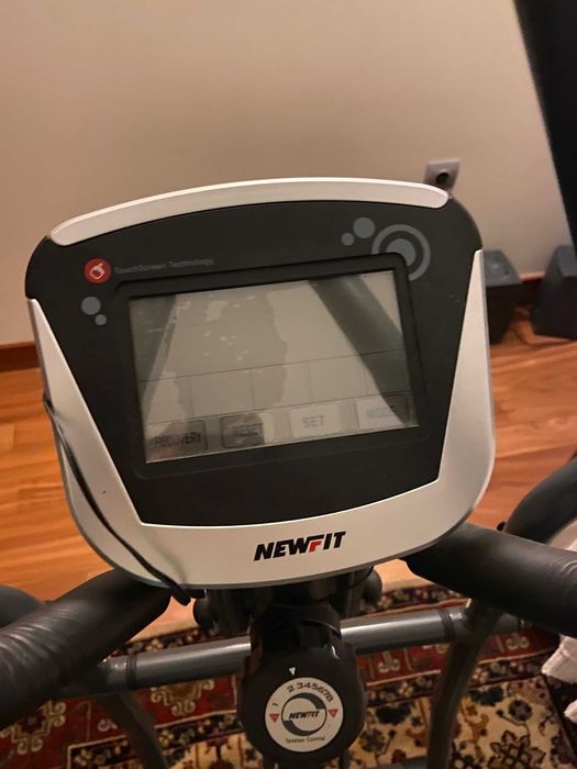 Maquina elitica Newfit