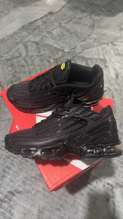 Air Max TN Plus III Black R.43