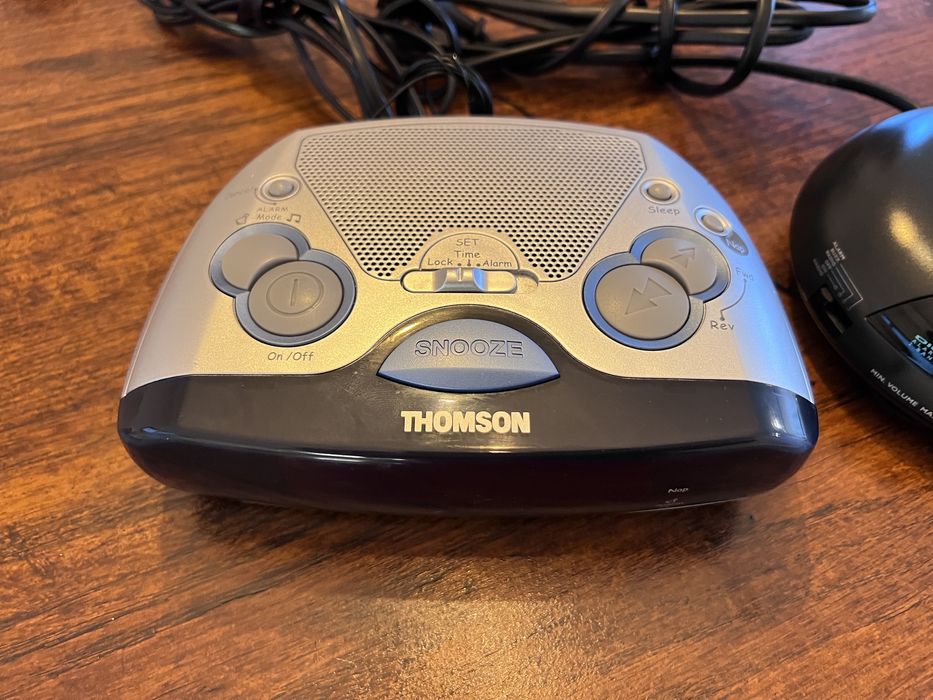 Relogio / radio despertador thomson