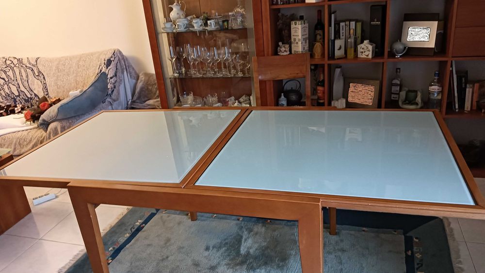 Mesa e 6 cadeiras - Sala