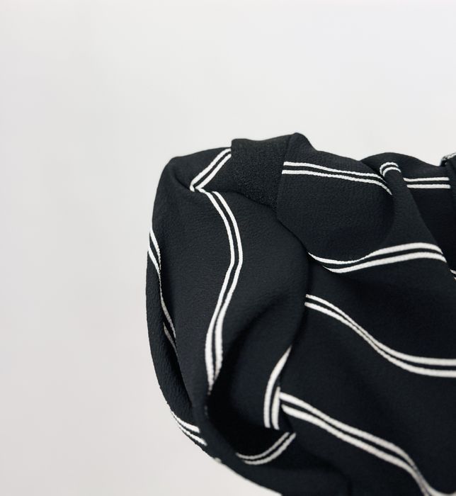 Czarna sukienka koszulowa w paski M 38