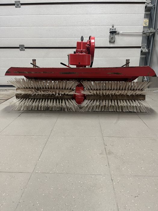 Zamiatarka TIELBURGER Dzik Ciągnik Jednoosiowy HONDA ISEKI VIKING