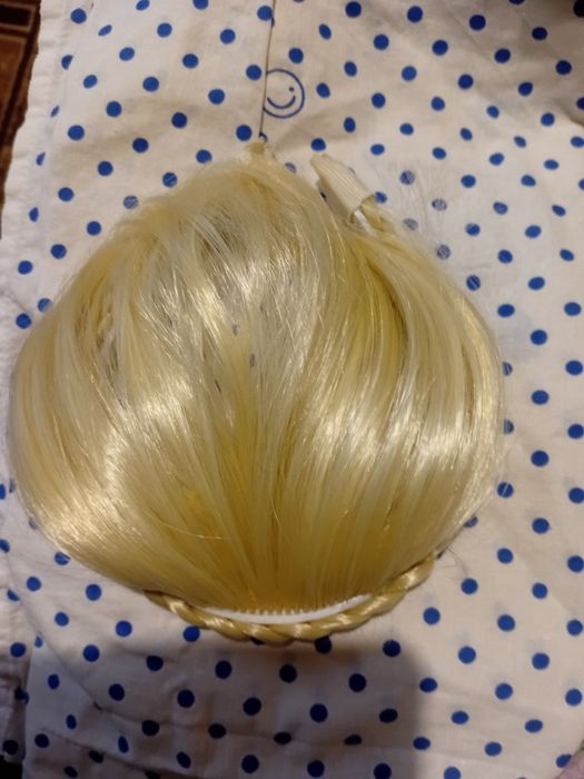 Чёлка  с обручем блонд