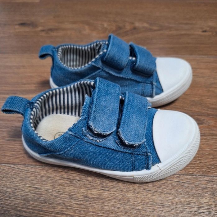 Trampki chłopięce r.25