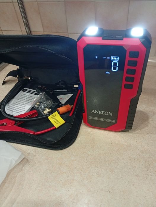 Бустер 4-в-1 потужний: пусковий+насос+павербанк+ліхтар