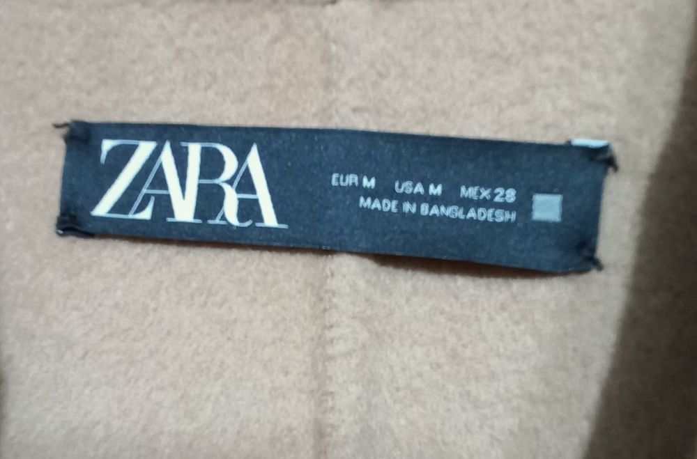 Płaszcz wiązany Zara