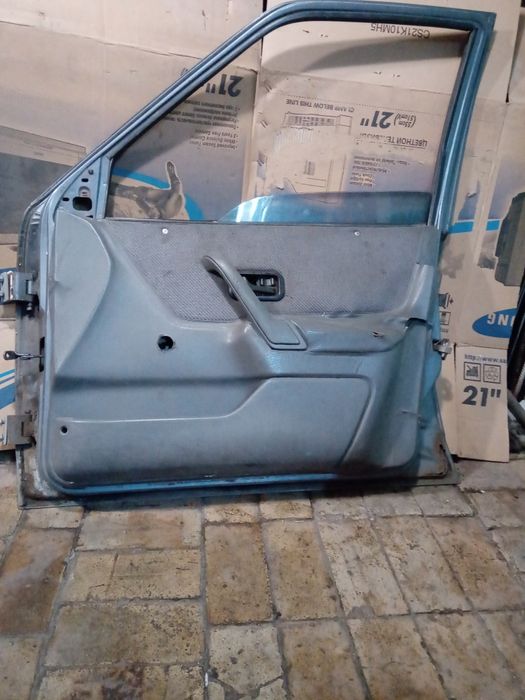 Дверь форд эскорт