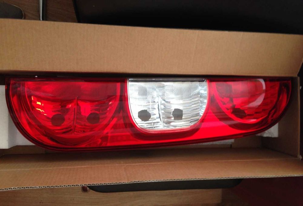 Фонарь Fiat Doblo запчасти Фиат Добло 2005-2010
