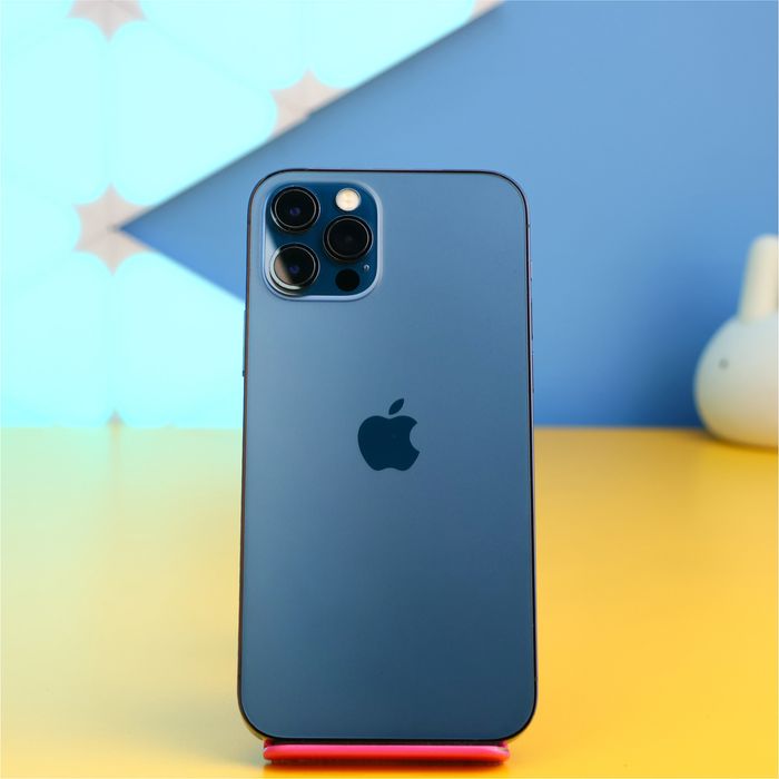 Смартфон Apple iPhone 12 Pro 256GB Pacific (174999) Б/У З ГАРАНТІЄЮ
