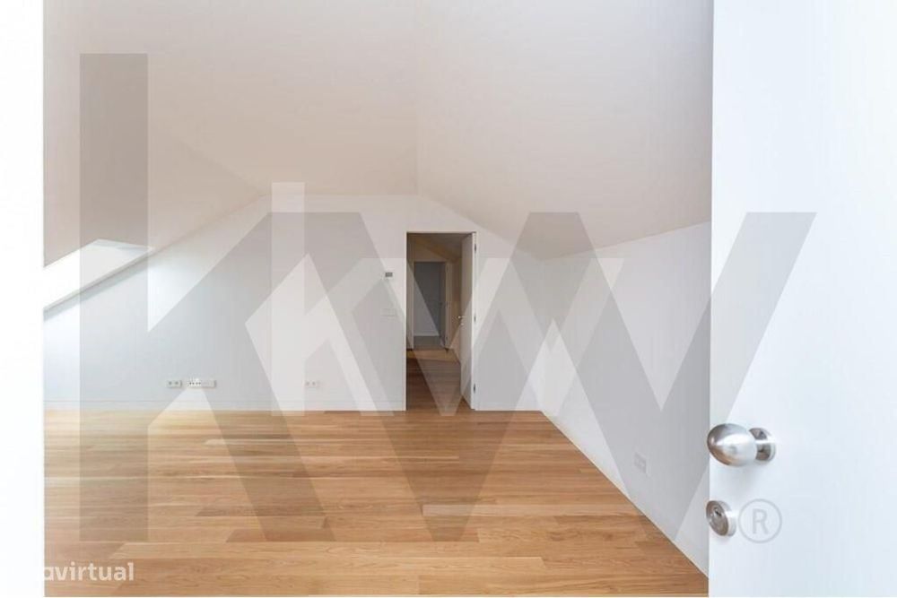 Apartamento  T2 -  Jardim e Piscina -  Praça do Areeiro