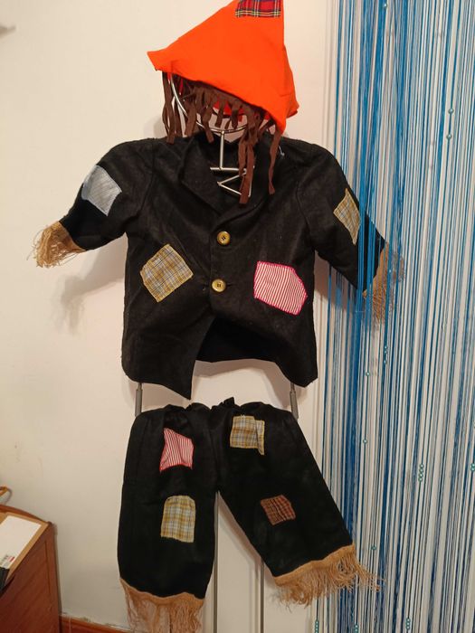 Fato de carnaval para criança. Tamanho único medida nas fotos ( novo)