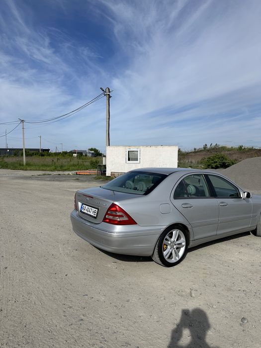 Продам Mercedes-Benz C-200 2003