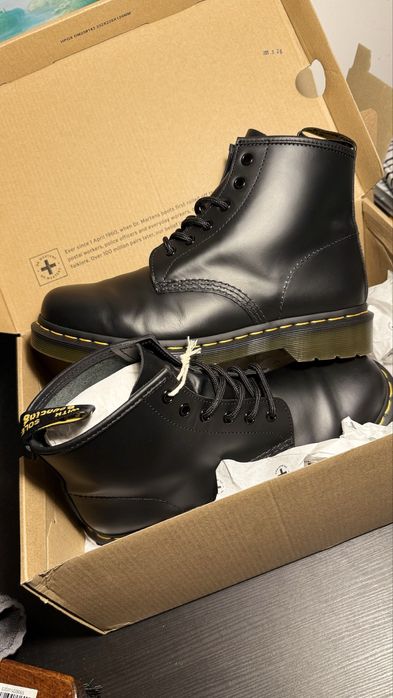 Dr. Martens 6-oczkowe Smooth czarne r. 41 – nowe z metką, pudełko