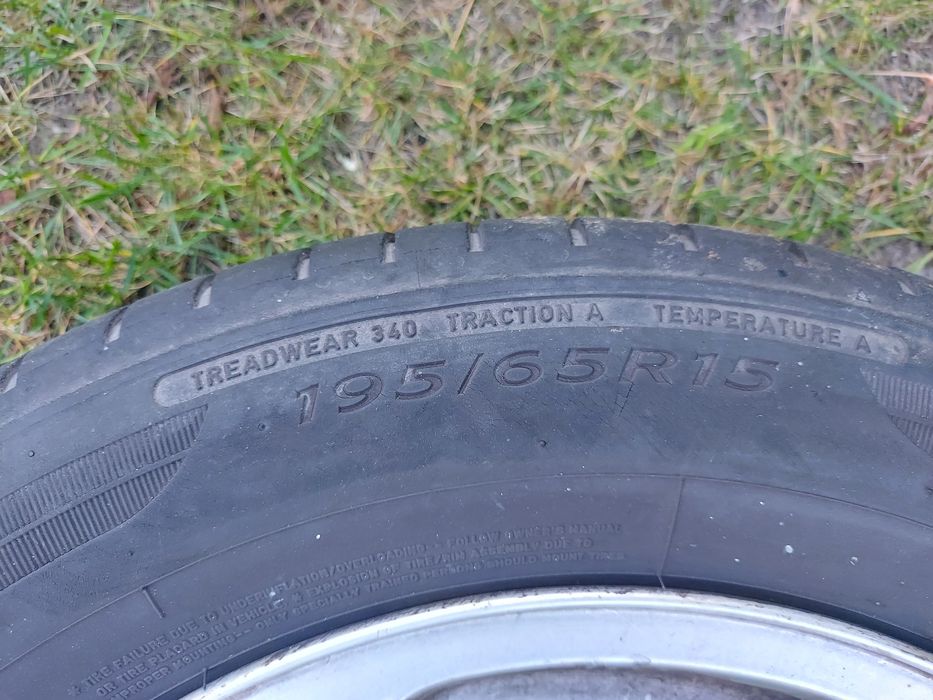 4 alufelgi z oponami dunlop
