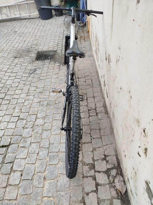 Bicicleta em bom estado