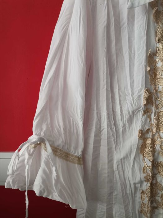 Elegancka biała bluzka