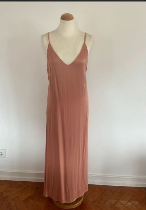 Vestido comprido rosa Mango