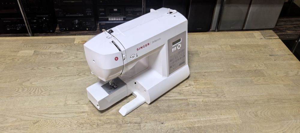 Швейна машинка Singer 6180