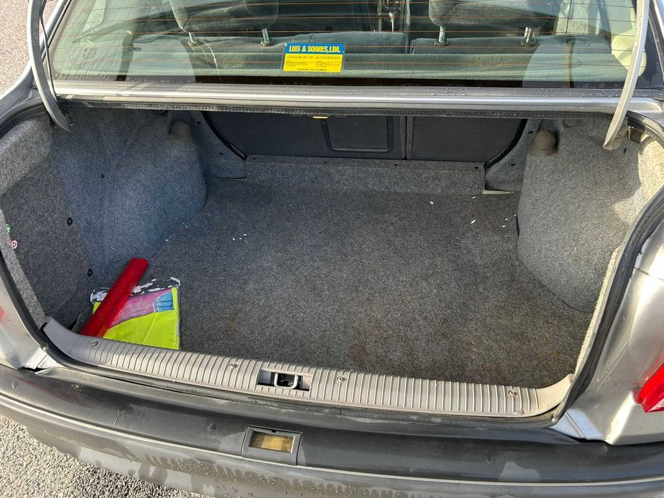 Opel Astra 1.4i Automático