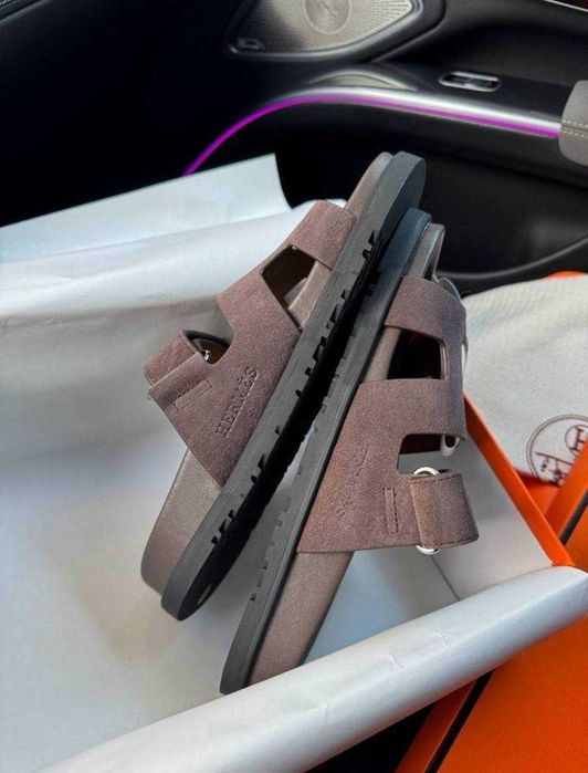 шльопанці hermes