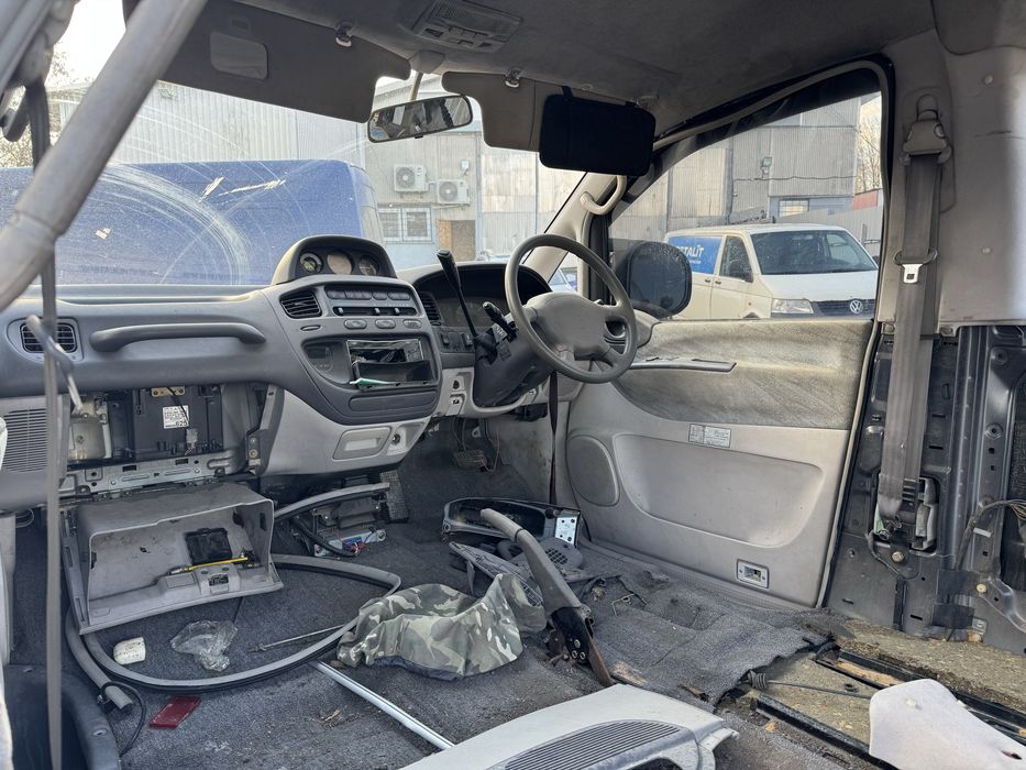 Розборка Mitsubishi Delica Space Gear 2.8 TDI 4M40 1994 рв