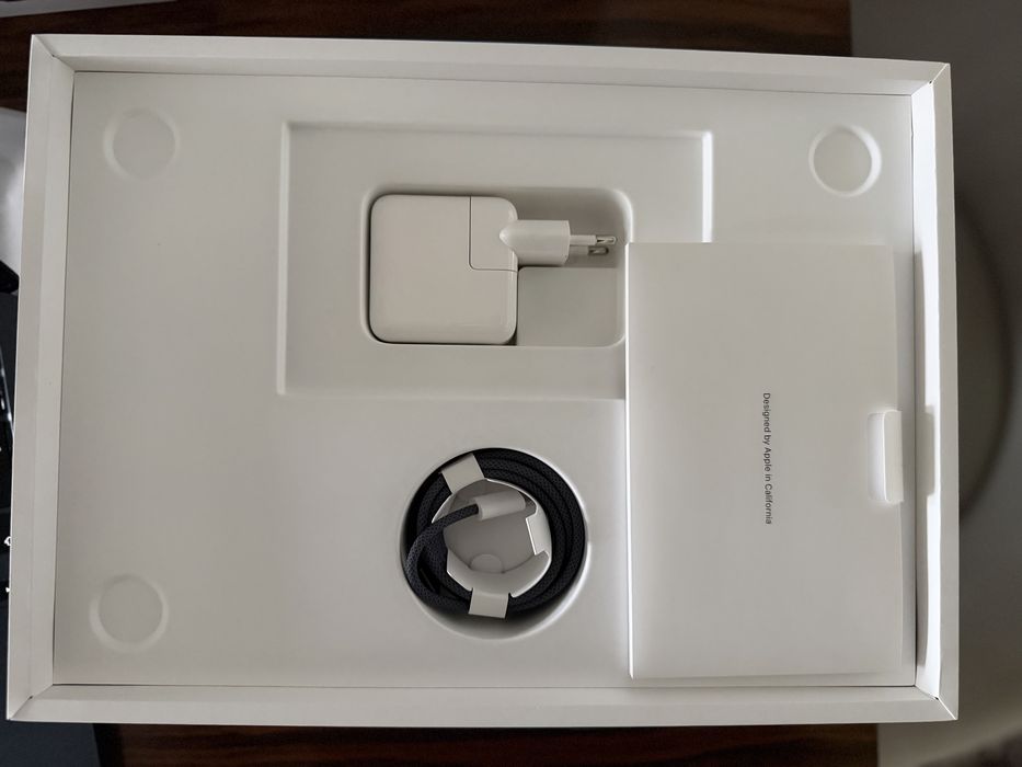 Macbook Air Blue M3 16GB 500GB