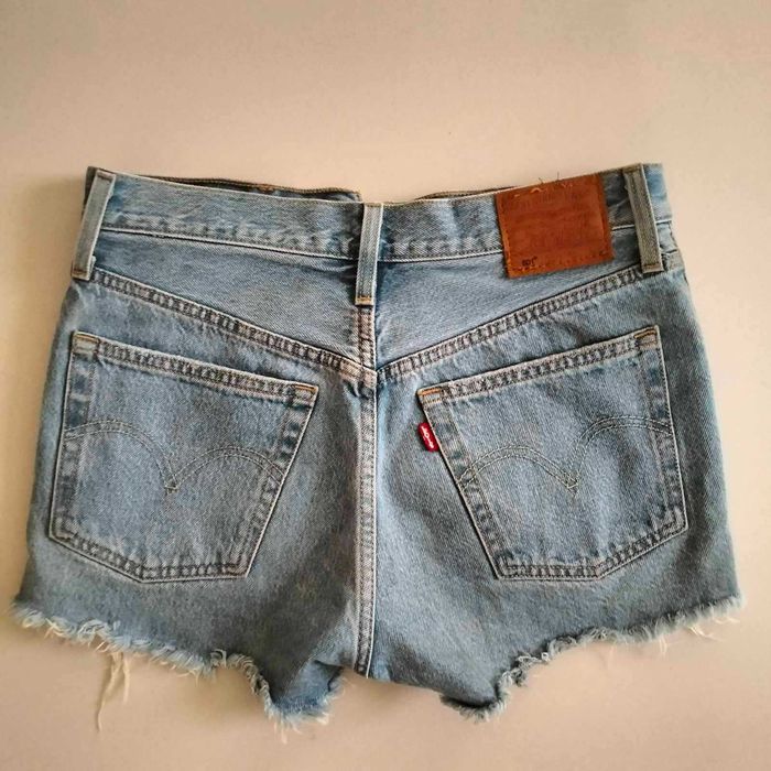 Жіночі шорти Levis оригінал
