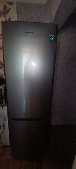Продам холодильник в хорошем состоянии!!!