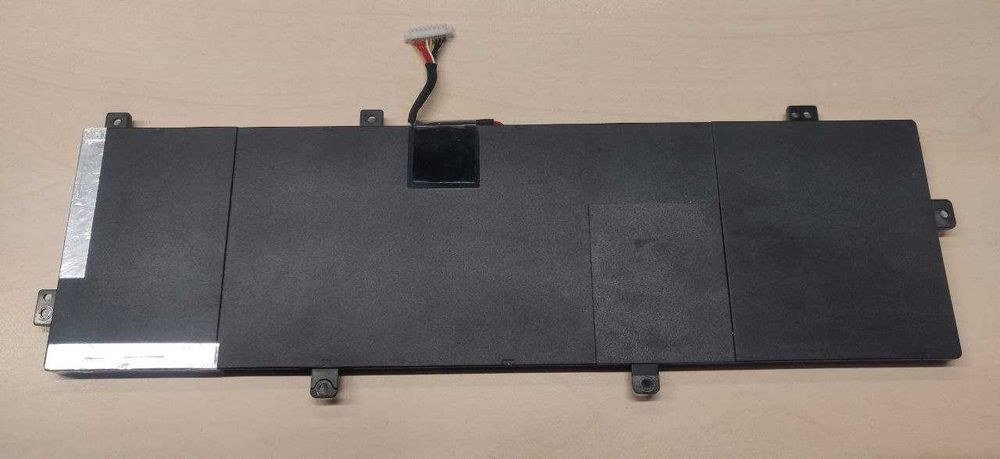 Оригінальна батарея (БУ) (c31n1831) Износ около 30-40%