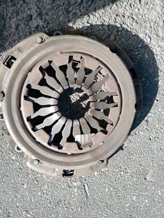 Щеплення renault clio 3