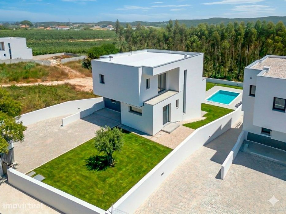 Fantástica Moradia T3+1 em construção