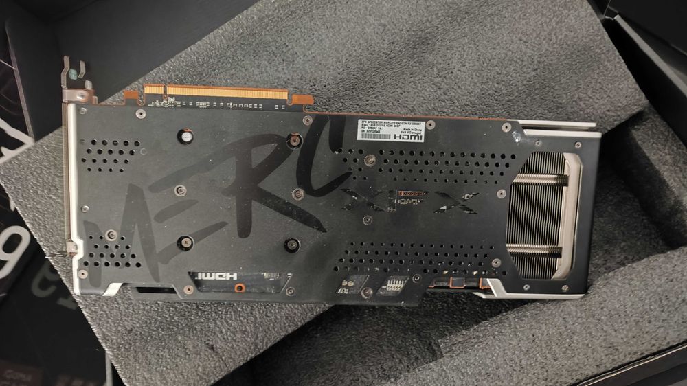 Placa Gráfica XFX Radeon RX 6950XT Speedster MERC Black Gaming 16GB