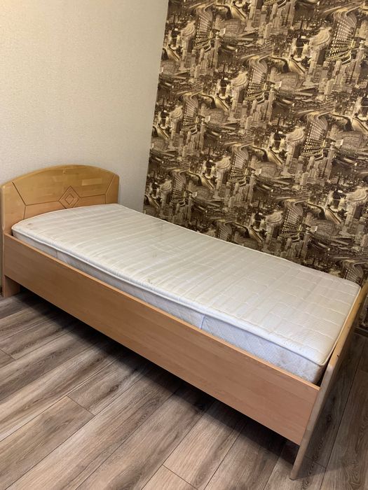 Ліжко односпальне