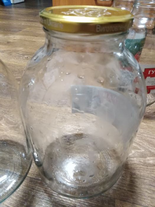 Банки 3 л продам