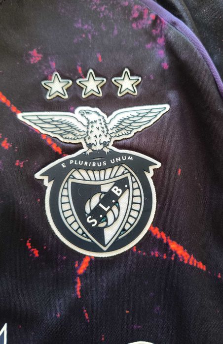 Camisola Benfica x Vhils 25/26 L