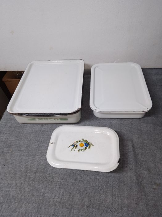 Судочки эмаллюровані.