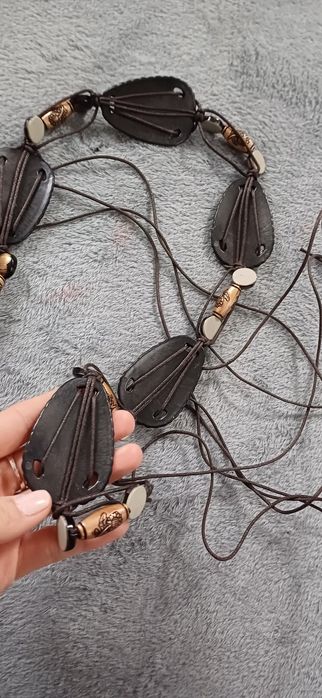 Wisiorek/ozdoba/pasek