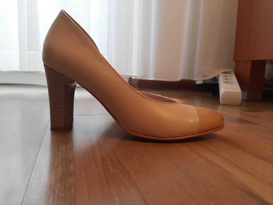 Czółenka skórzane But S