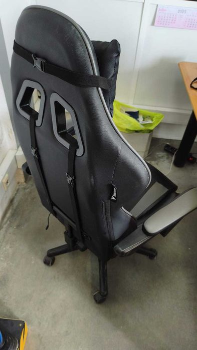 Cadeira Gamer ou trabalho ergonómica