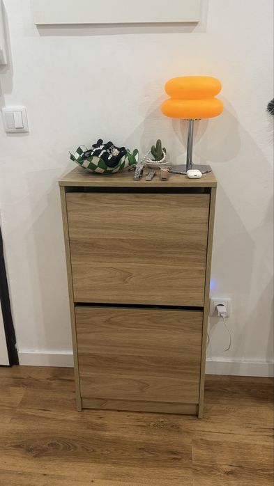 Sapateira ikea castanha