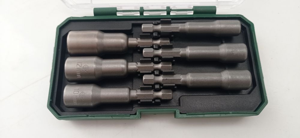 Vendo diversas ferramentas manuais novas e usadas