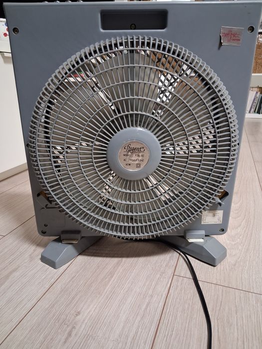 Ventoinha com várias velocidades e temporizador.