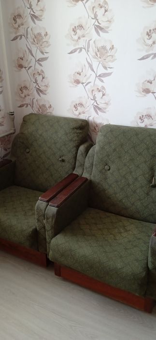 Продам кресла на роликах