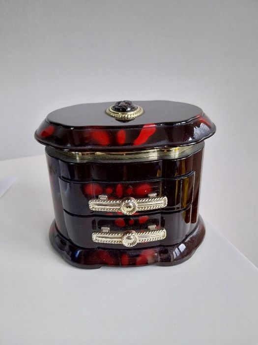 Szkatułka retro bordowy z szufladami