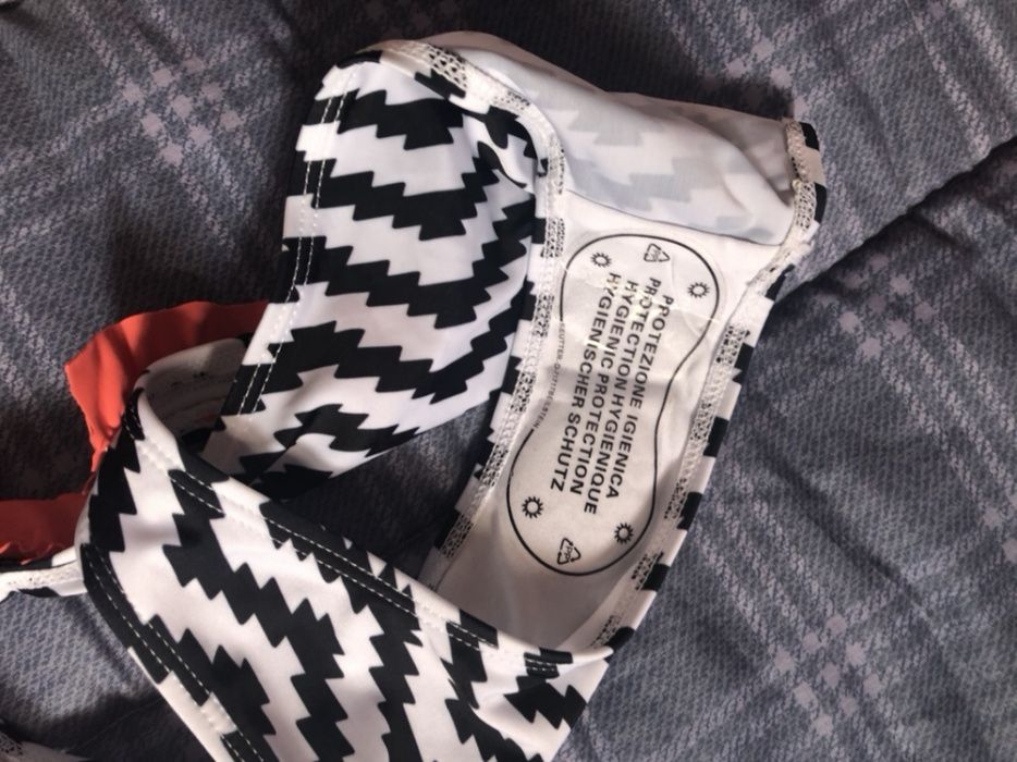 Cuecas Bikini - Zig Zag Preto e Folho Laranja - NOVAS