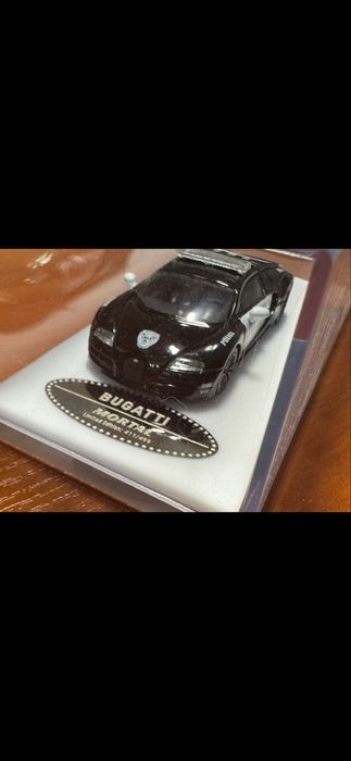 Модель авто Bugatti Veyron mortal в масштабі 1/64