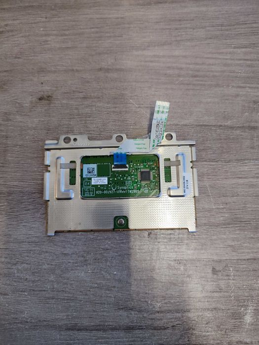 DELL Inpirion 15 SERIES 3000