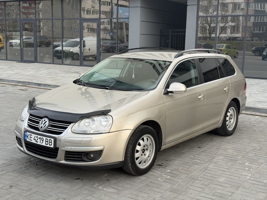 VW Гольф 5 Автомат 2л