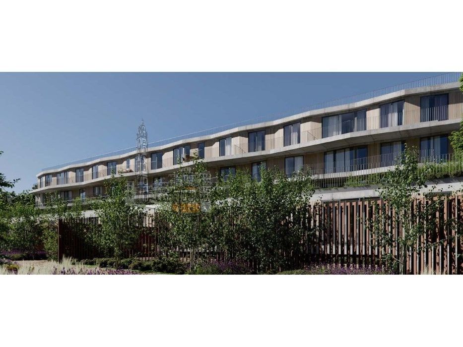 Excelentes Apartamentos T2 De Luxo, Com Varanda E Garagem, Em Paran...