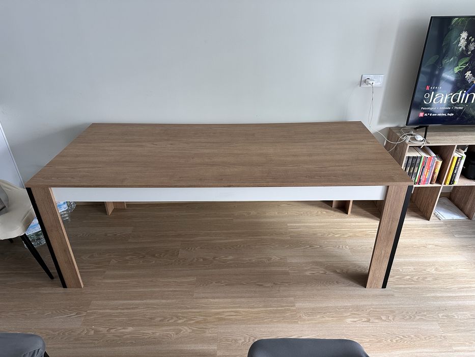 Mesa de sala de jantar 200x90